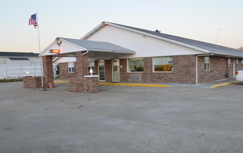 Night Inn image