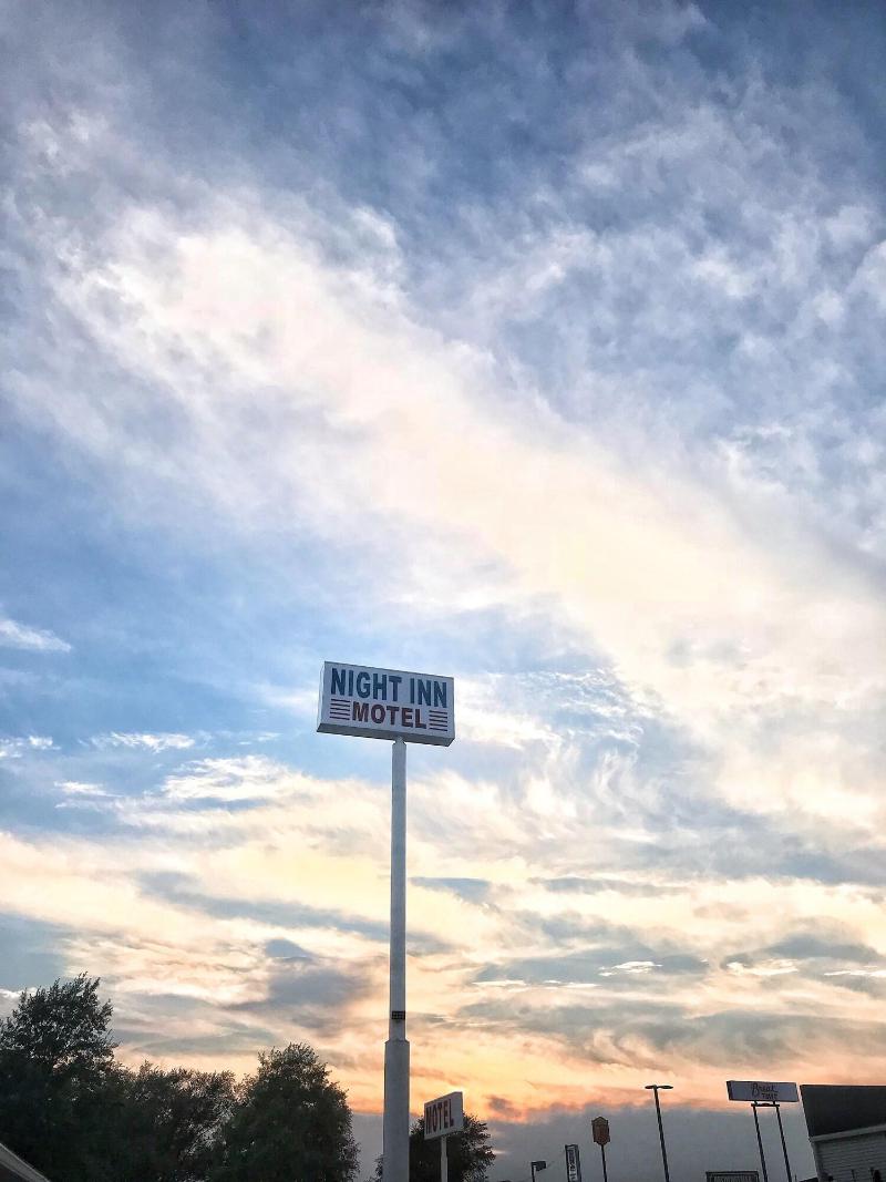 Night Inn image