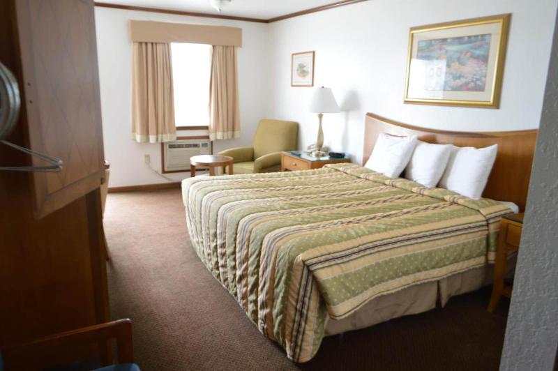 Night Inn image