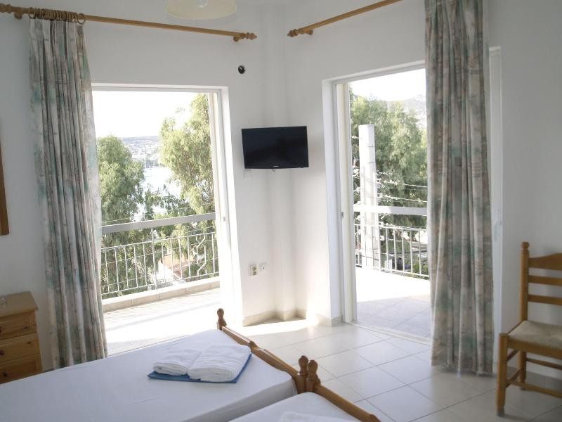 Nikolaki Rooms