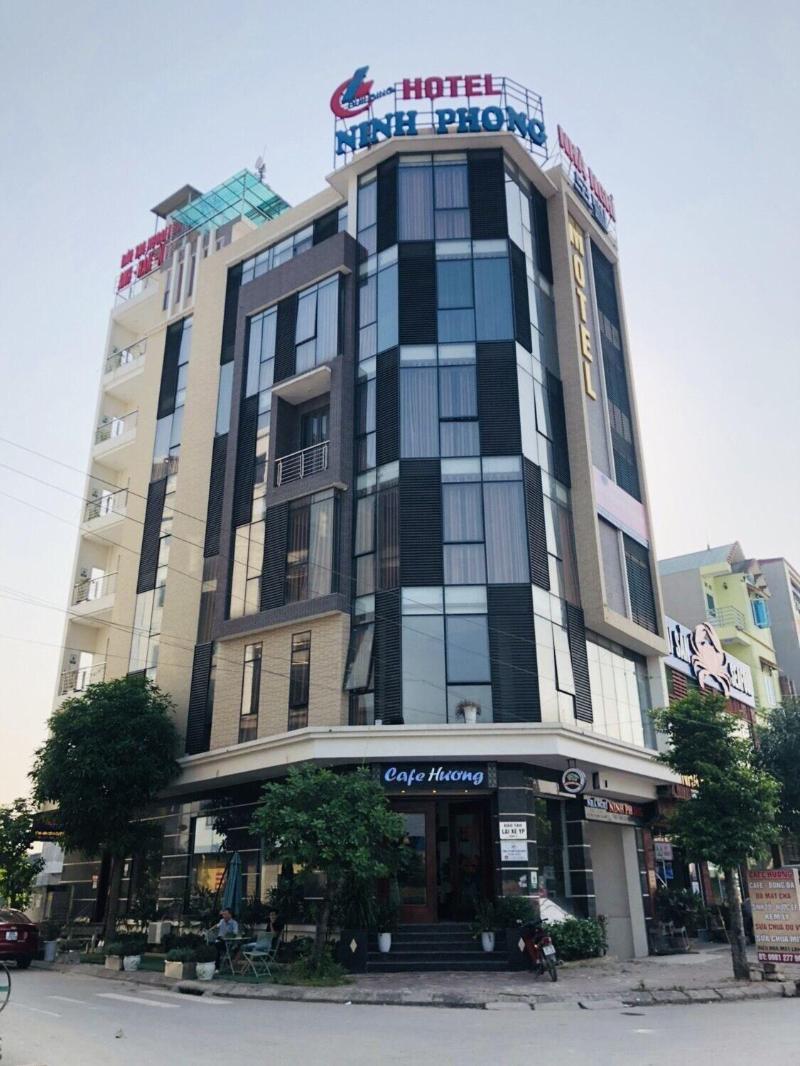 Ninh Phong Hotel — exterior view