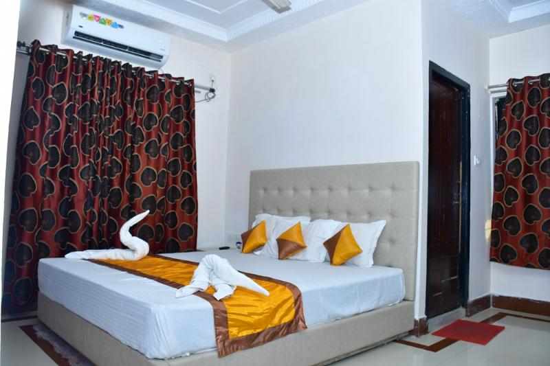 Hotel Dolphin image