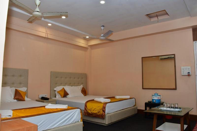 Hotel Dolphin image