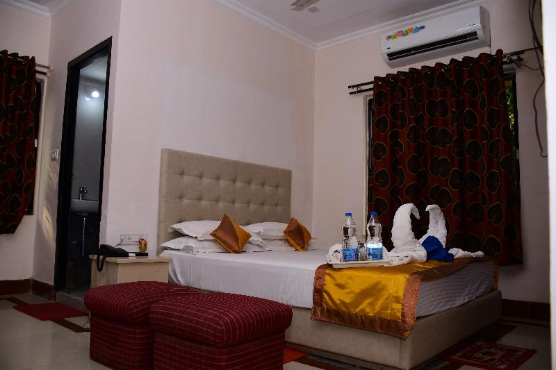 Hotel Dolphin image