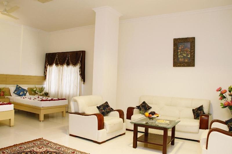 Hotel Dsf Grand Plazas image