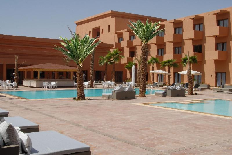 Oasis Palm Hotel