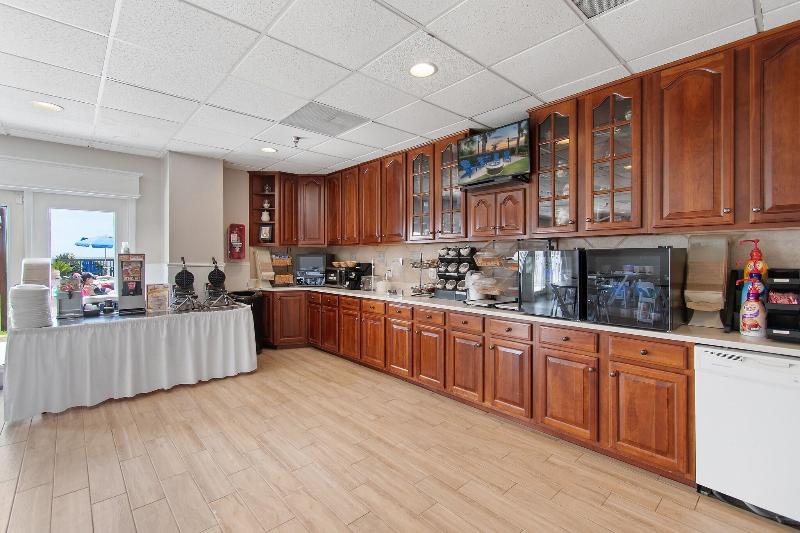 Ocean Isle Inn image