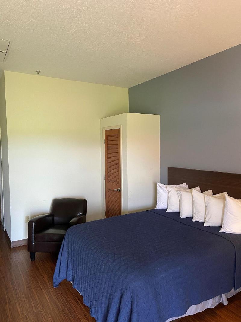 Orange County National Lodge image