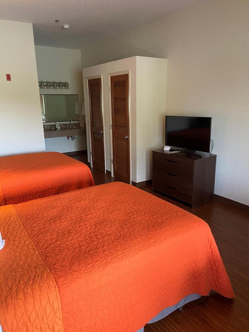 Orange County National Lodge image