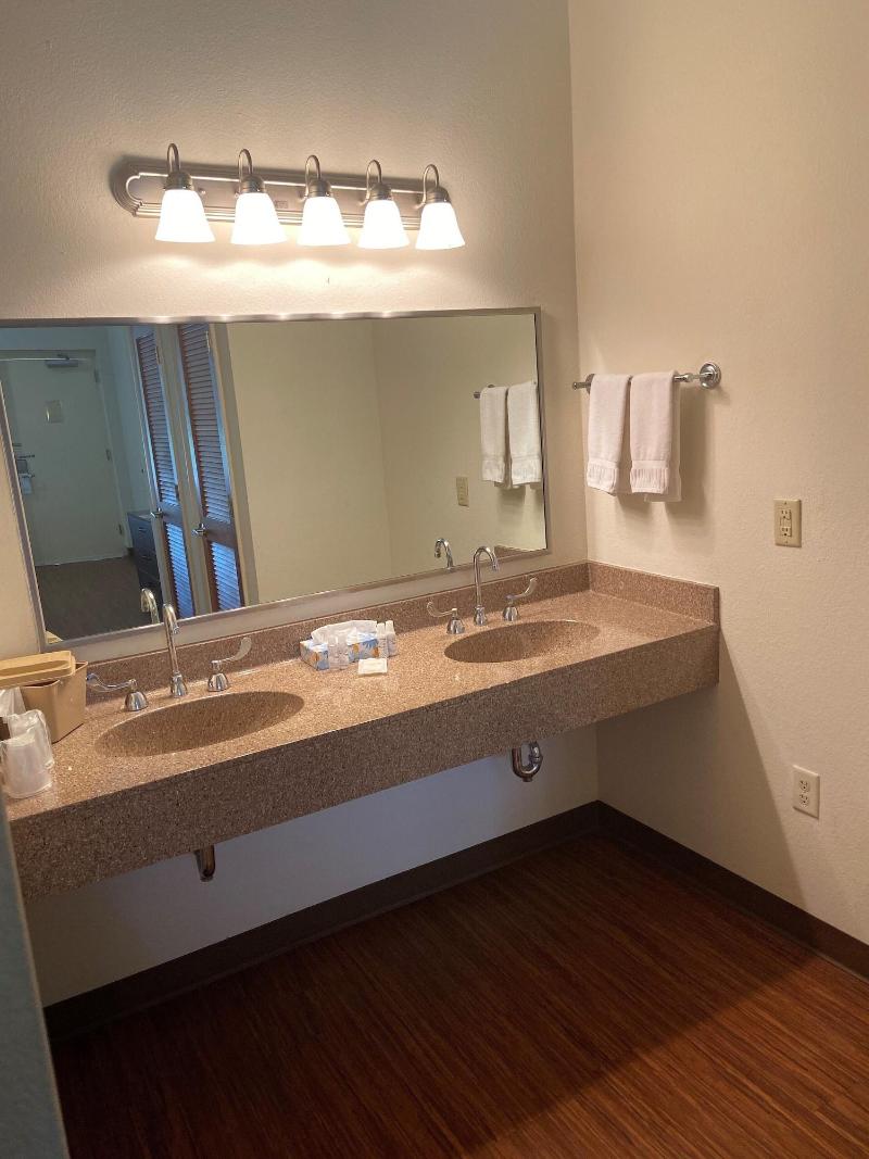 Orange County National Lodge image