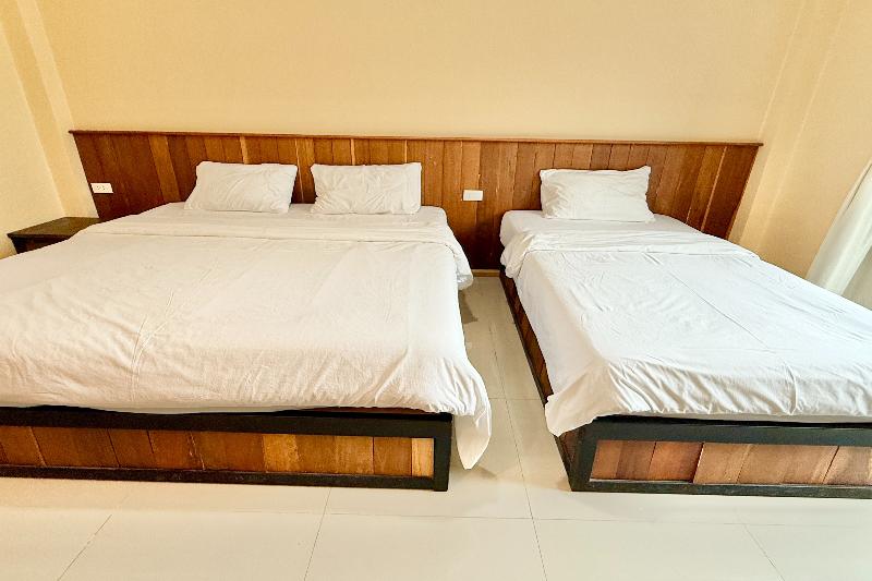 PalmHug Hotel by ZUZU - Image 8