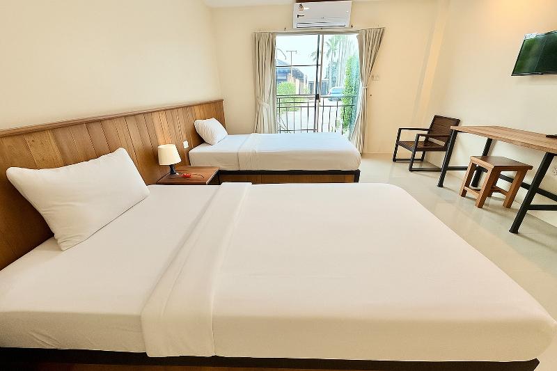 PalmHug Hotel by ZUZU - Image 2