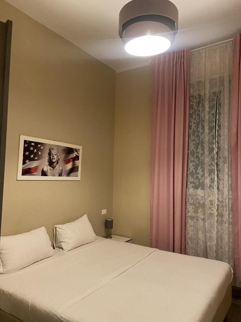 Paradise Inn image
