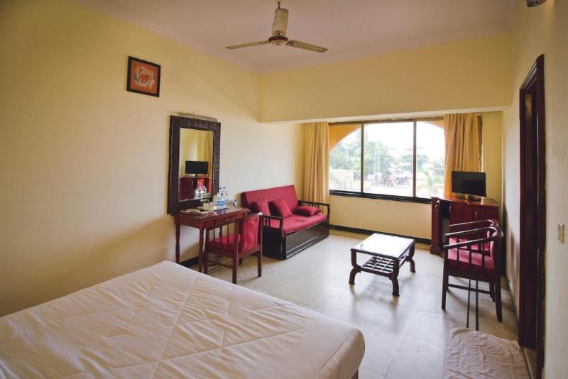 Paradise Isle Beach Resort image