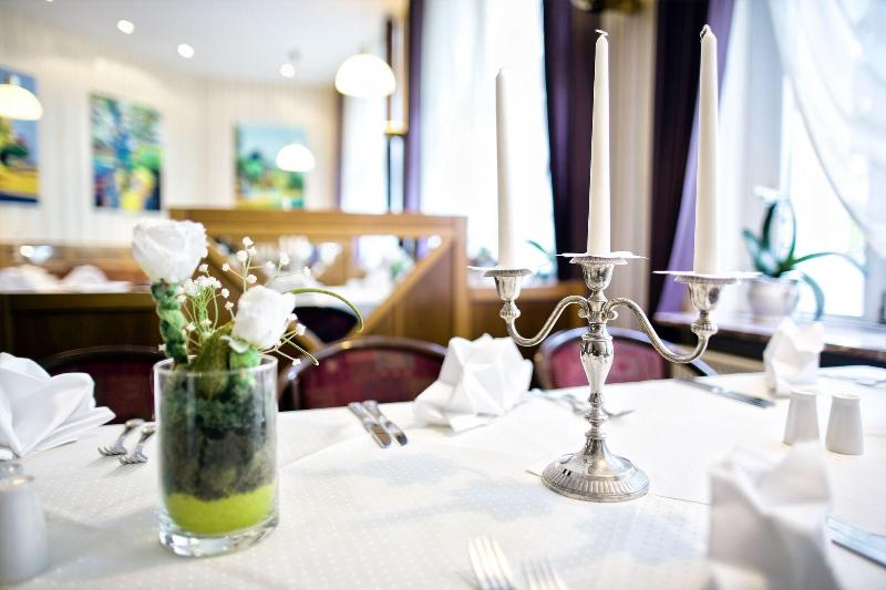 Parkhotel Meerane image