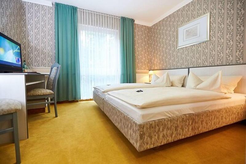 Parkhotel Meerane image