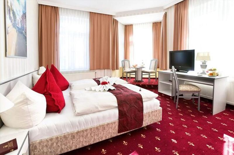 Parkhotel Meerane image