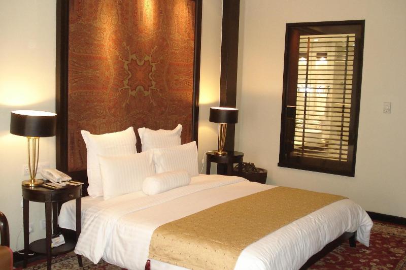 Pearl Continental Hotel Muzaffarabad image