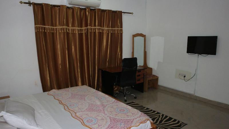 Pioneer Guest Lodge image