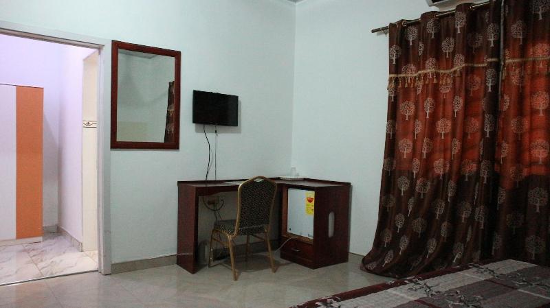 Pioneer Guest Lodge image