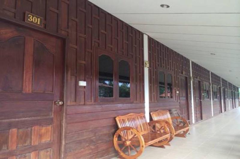 Plaifah Resort Ubon image
