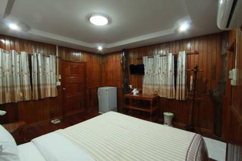 Plaifah Resort Ubon image