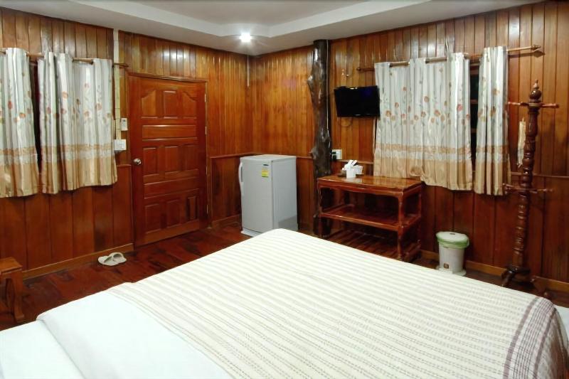 Plaifah Resort Ubon image