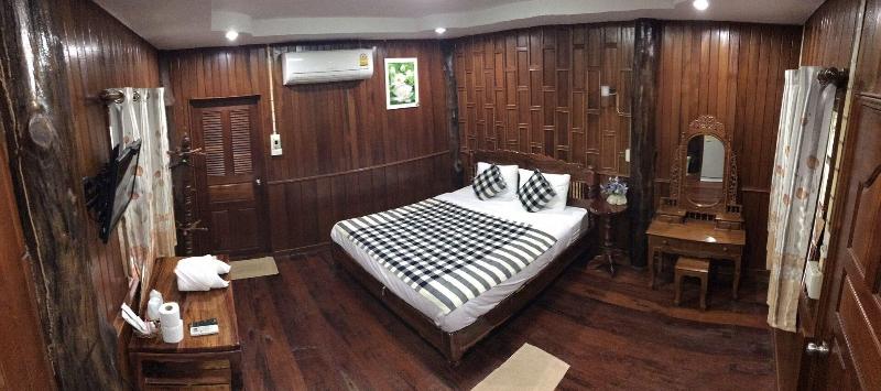 Plaifah Resort Ubon image