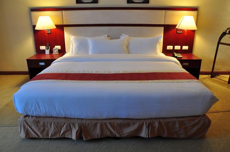 Planet Hotel image