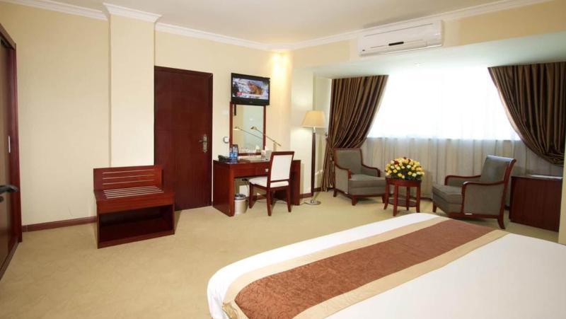 Planet Hotel image