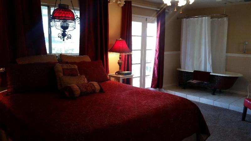 Plantation Bed & Breakfast image