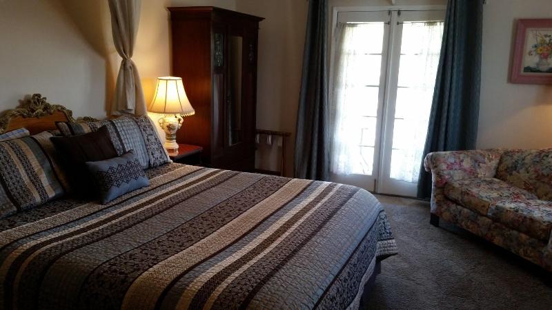 Plantation Bed & Breakfast image