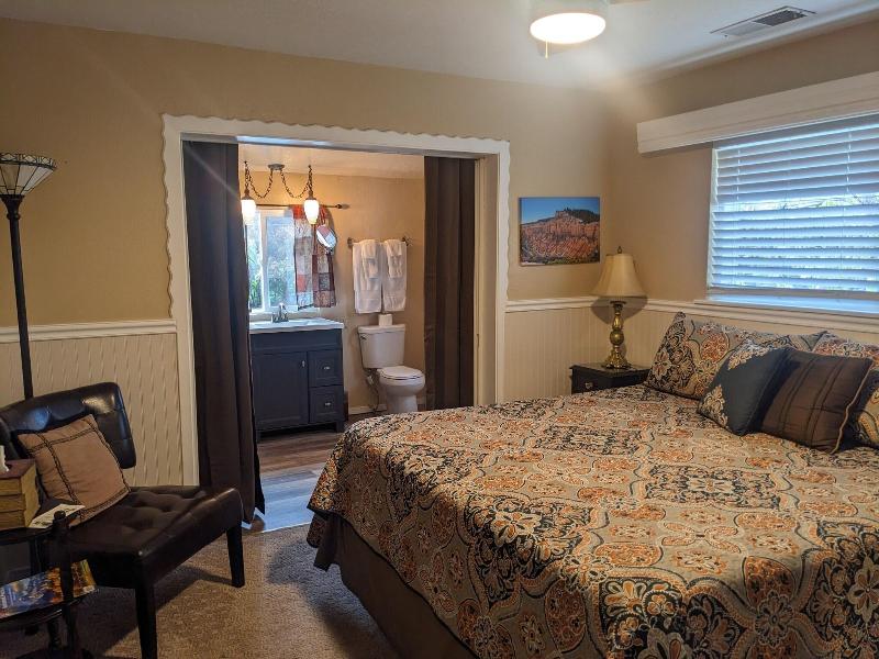 Plantation Bed & Breakfast image