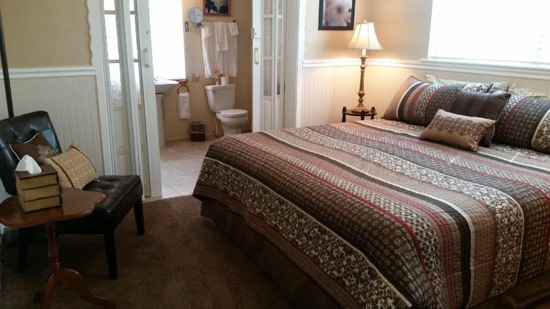 Plantation Bed & Breakfast image