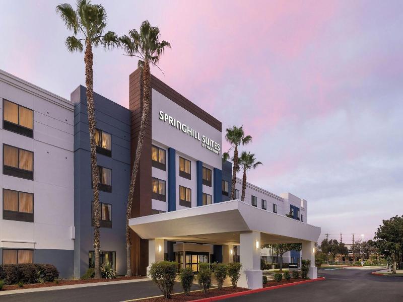 Springhill Suites By Marriott Fresno
