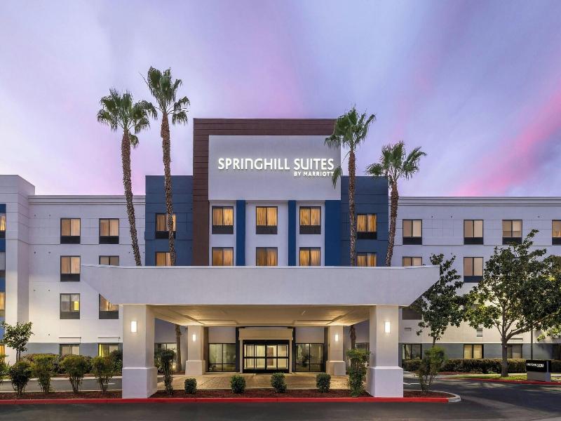 Springhill Suites By Marriott Fresno