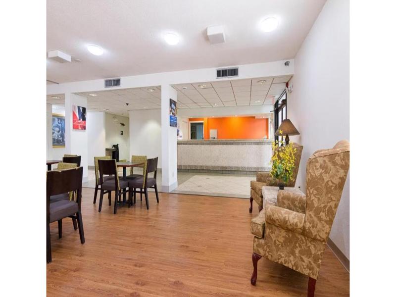 Motel 6 Newnan, Ga image