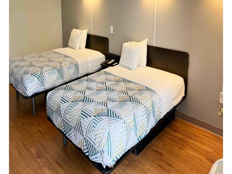Motel 6 Newnan, Ga image