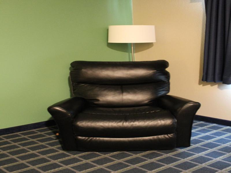 Brookstone Lodge & Suites (Emmetsburg) image