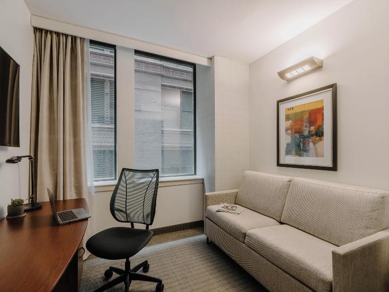 Central Loop Hotel image