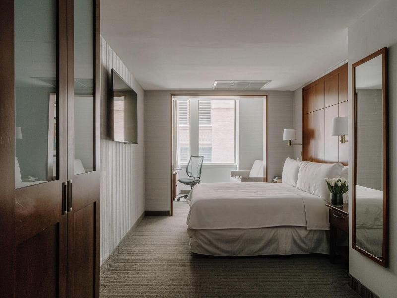 Central Loop Hotel image