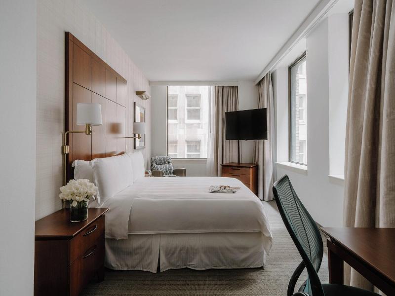 Central Loop Hotel image