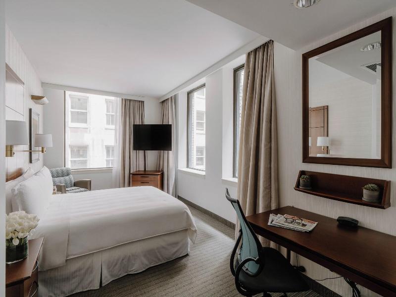 Central Loop Hotel image