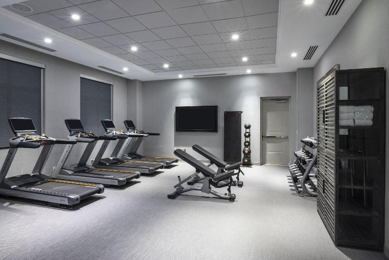 Fairfield Inn & Suites by Marriott Boston Logan Ai image