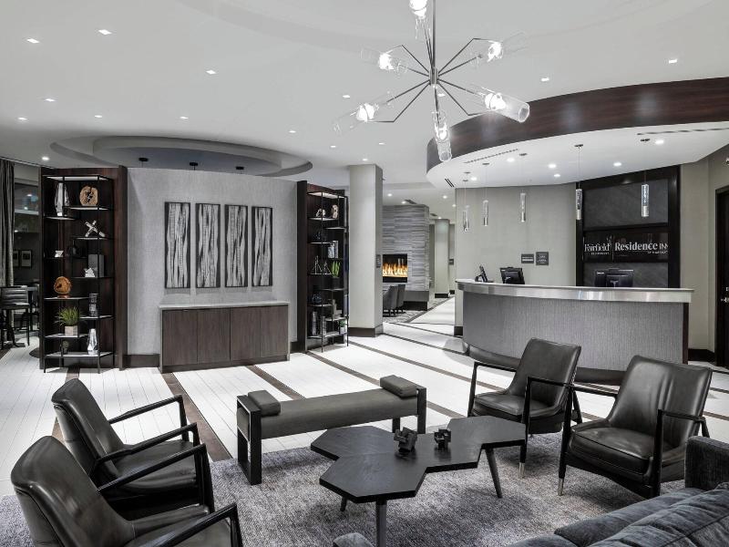 Fairfield Inn & Suites by Marriott Boston Logan Ai image