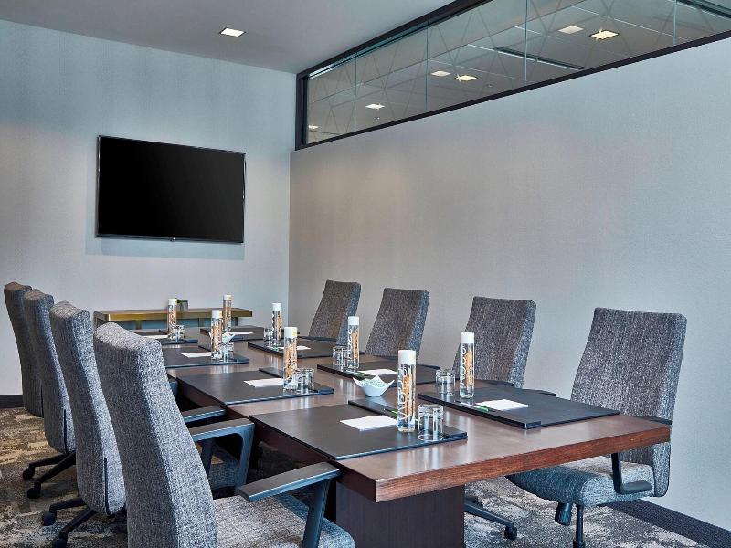 Courtyard By Marriott Minneapolis West — photo 115