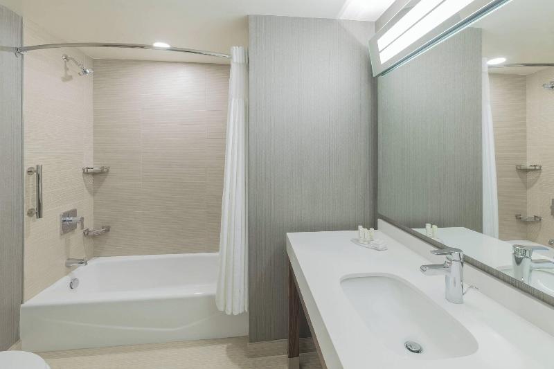 Courtyard By Marriott Halifax Dartmouth image