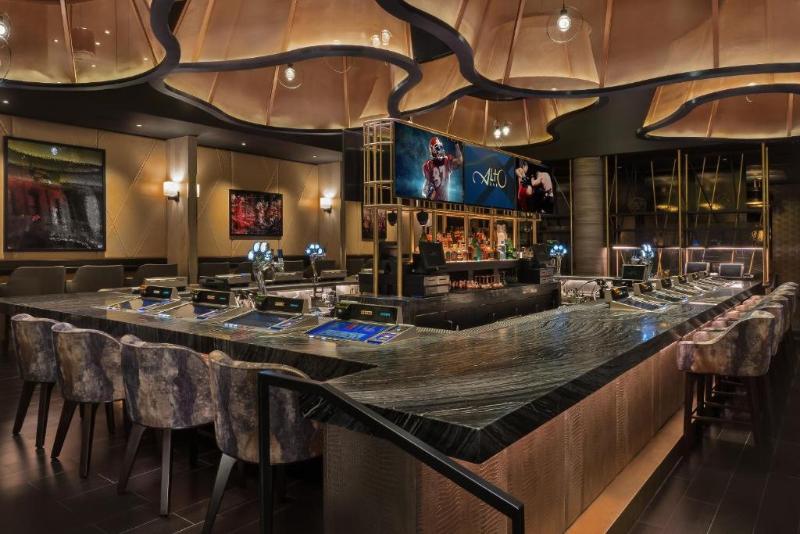 Caesars Suites At Caesars Palace image