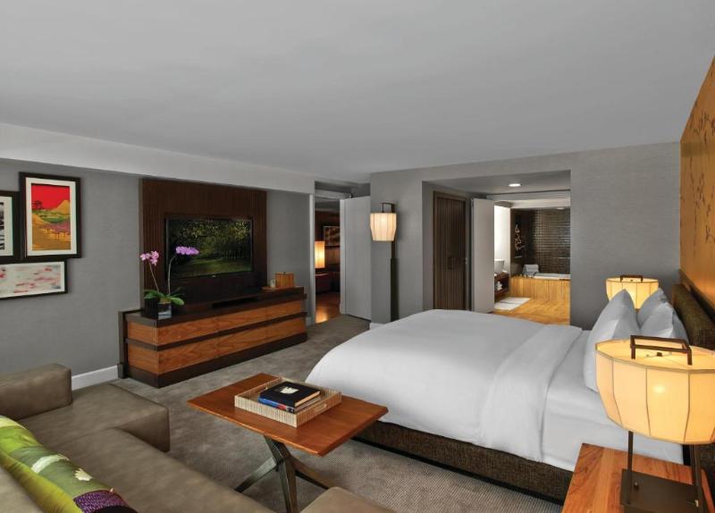 Caesars Suites At Caesars Palace image