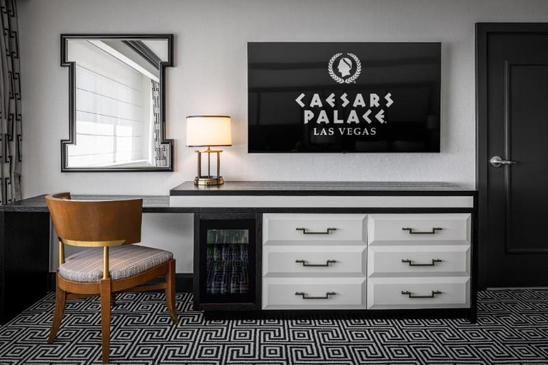 Caesars Suites At Caesars Palace image